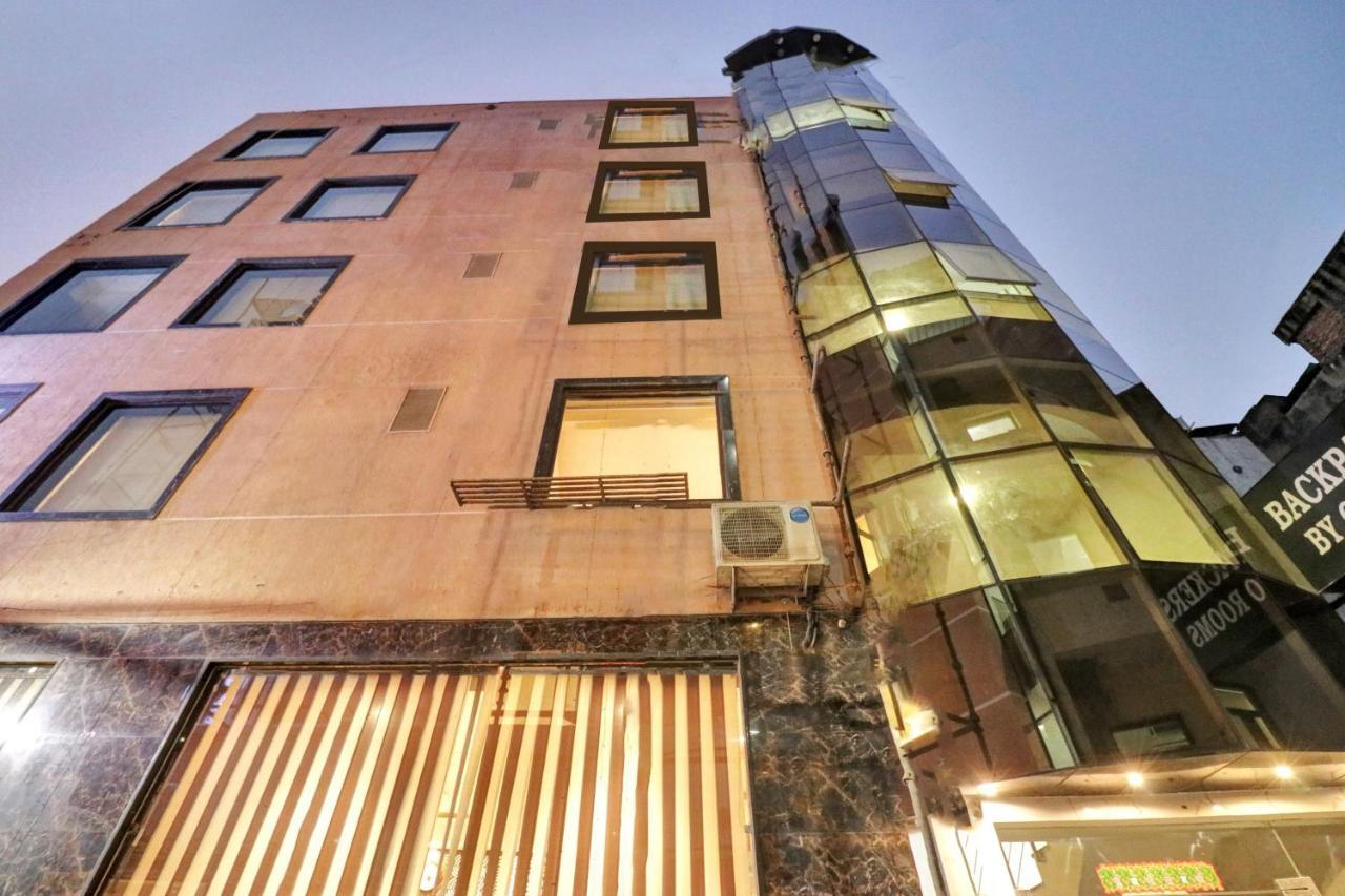 Oyo 23368 Boutique Hotel Paragon Ню Делхи Екстериор снимка